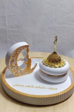 طقم "مبارك عليكم الشهر" من لمسة فن: قطعة فنية يدوية من الكونكريت الأبيض الفاخر